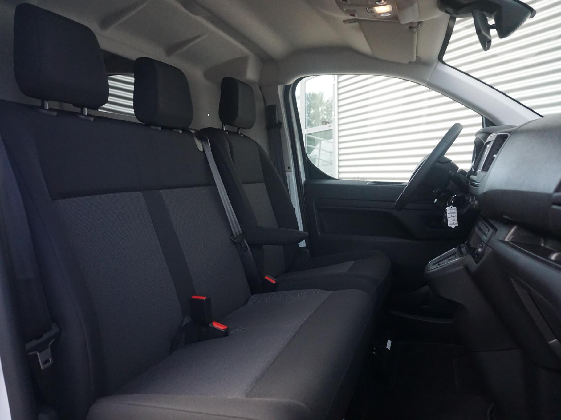 Hoofdafbeelding Peugeot e-Expert