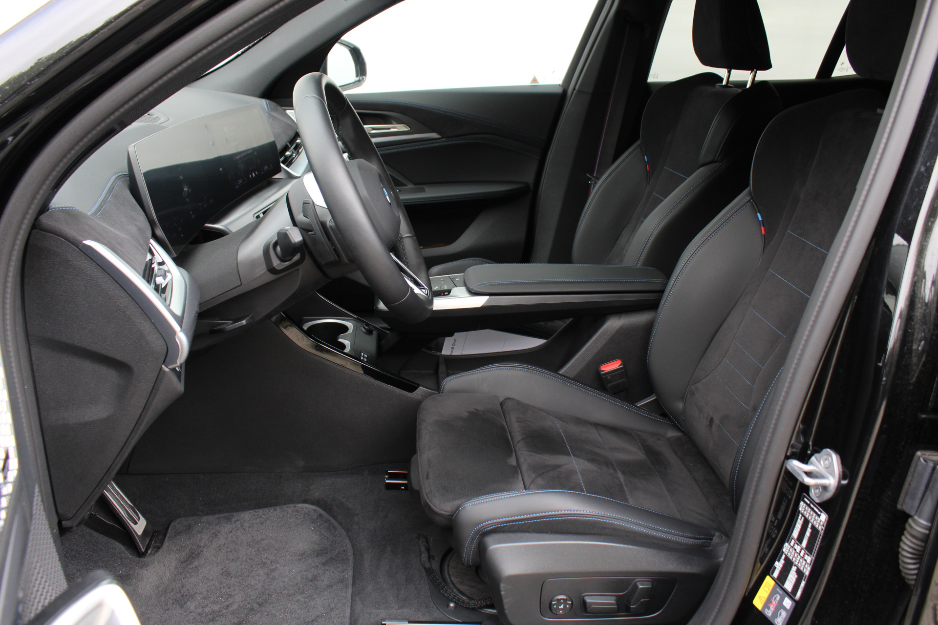 Hoofdafbeelding BMW iX2