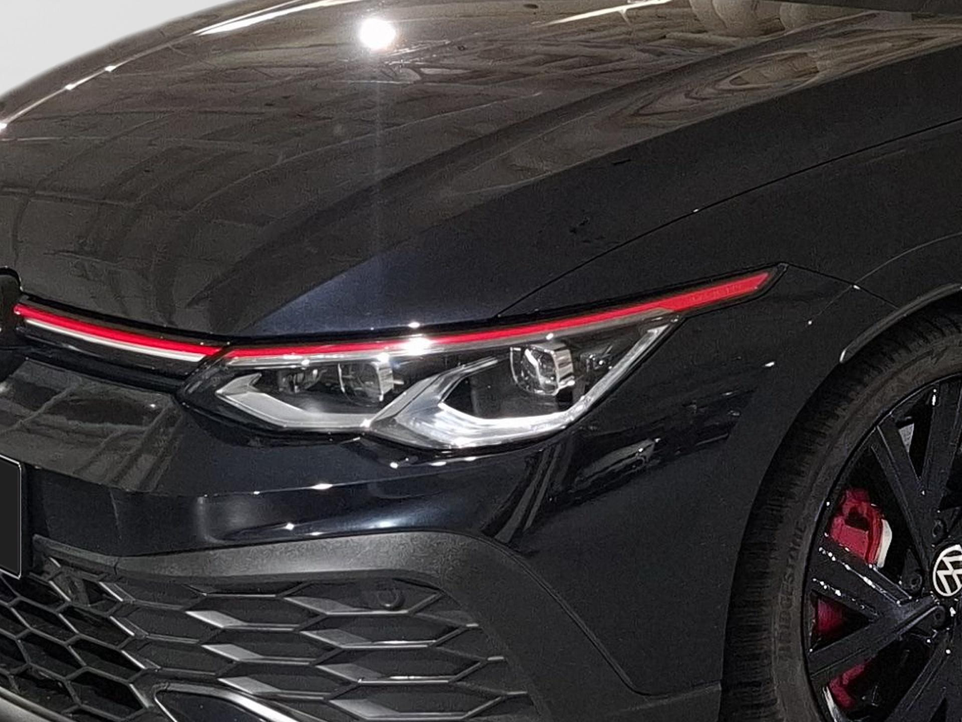 Volkswagen-Golf-image-20