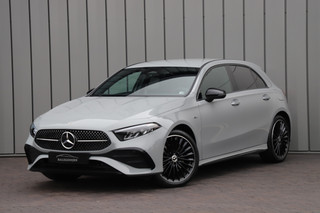 Mercedes-Benz A-Klasse 250e AMG | 218PK | Keyless-go | Sfeerverlichting | Widescreen | Stuurwielverw. | ACC | Standkachel | 2025.