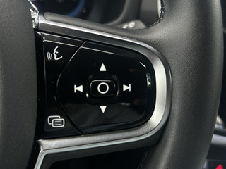 Volvo V60 Volvo V60 2.0 T6 Plug-in hybrid AWD Plus Dark 350pk - afbeelding nr 23