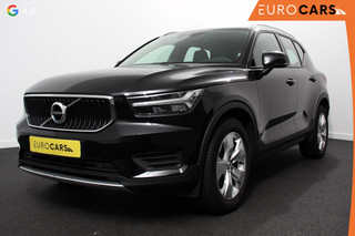 Volvo XC40 1.5 T3 163pk Automaat Momentum Navigatie Apple Carplay/Android Auto Stoelverwarming Parkeersensoren Adaptive Cruise Control Virtual Cockpit LED kop- en mistlampen Draadloos laden Sensus Connect met High Performance Sound