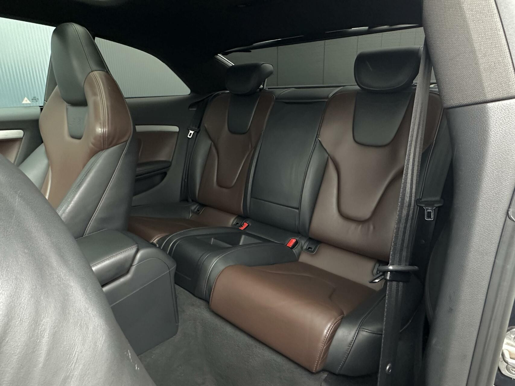 Hoofdafbeelding Audi S5