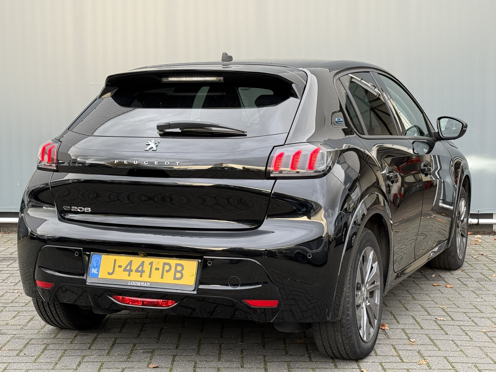 Hoofdafbeelding Peugeot e-208