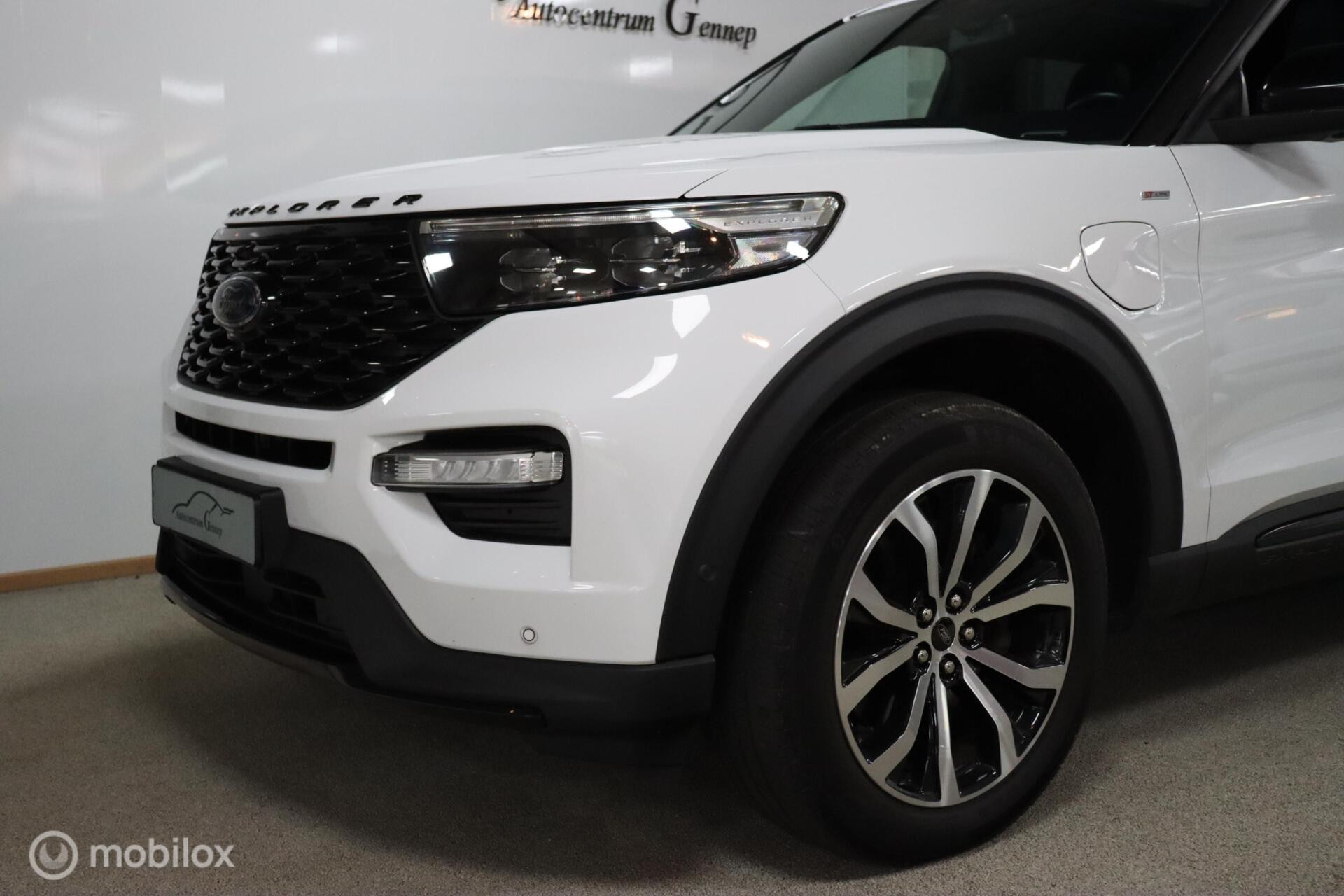 Hoofdafbeelding Ford Explorer