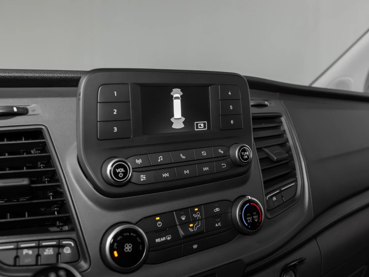 Ford-Transit Custom-image-11