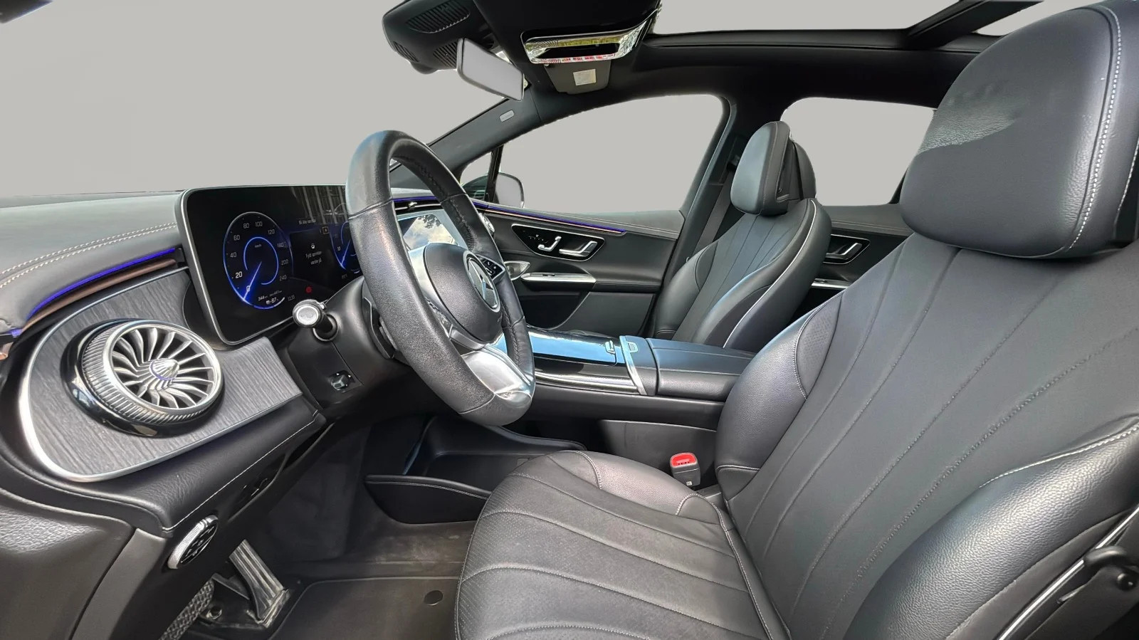 Mercedes-Benz-EQE-image-11