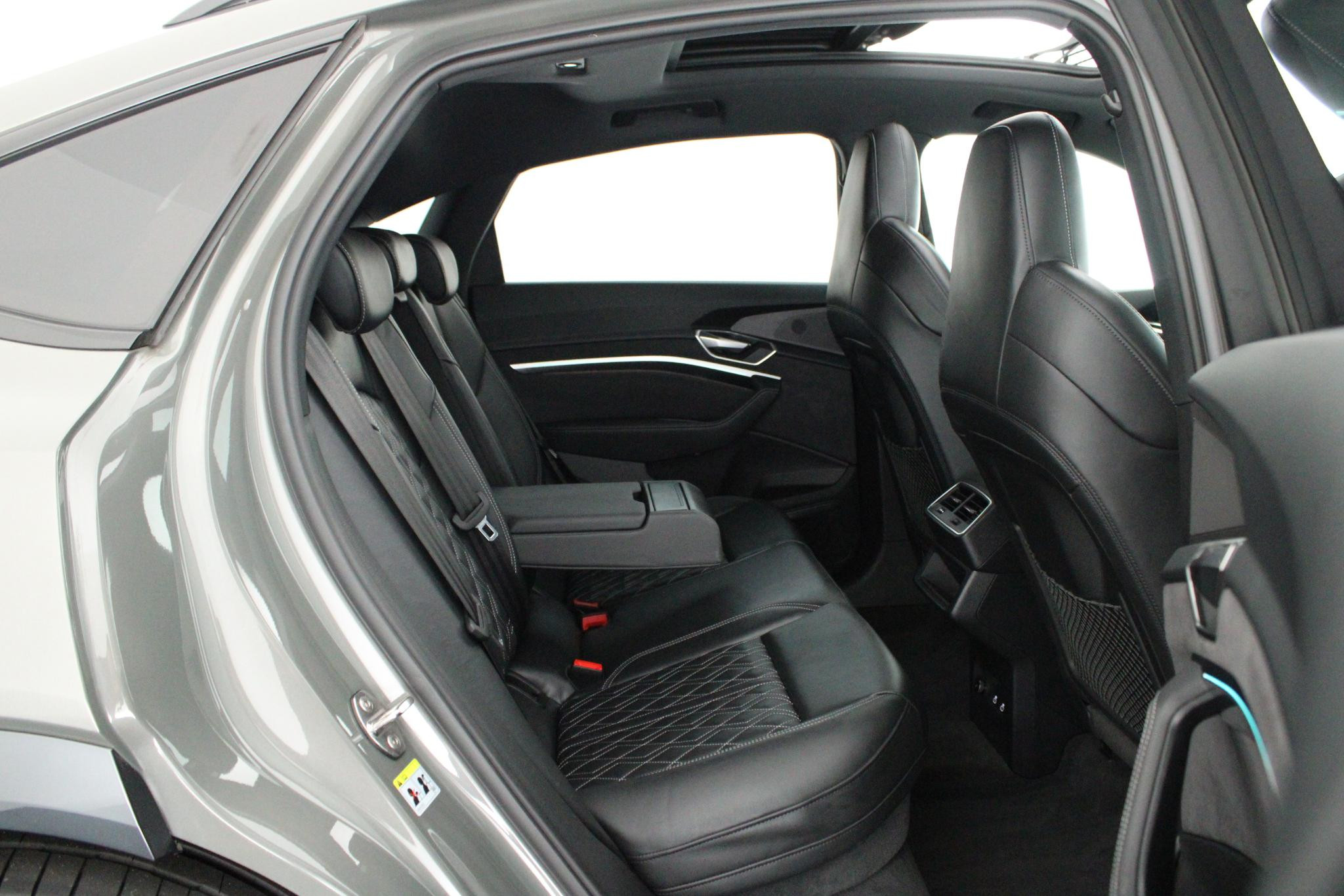 Hoofdafbeelding Audi Q8 Sportback e-tron