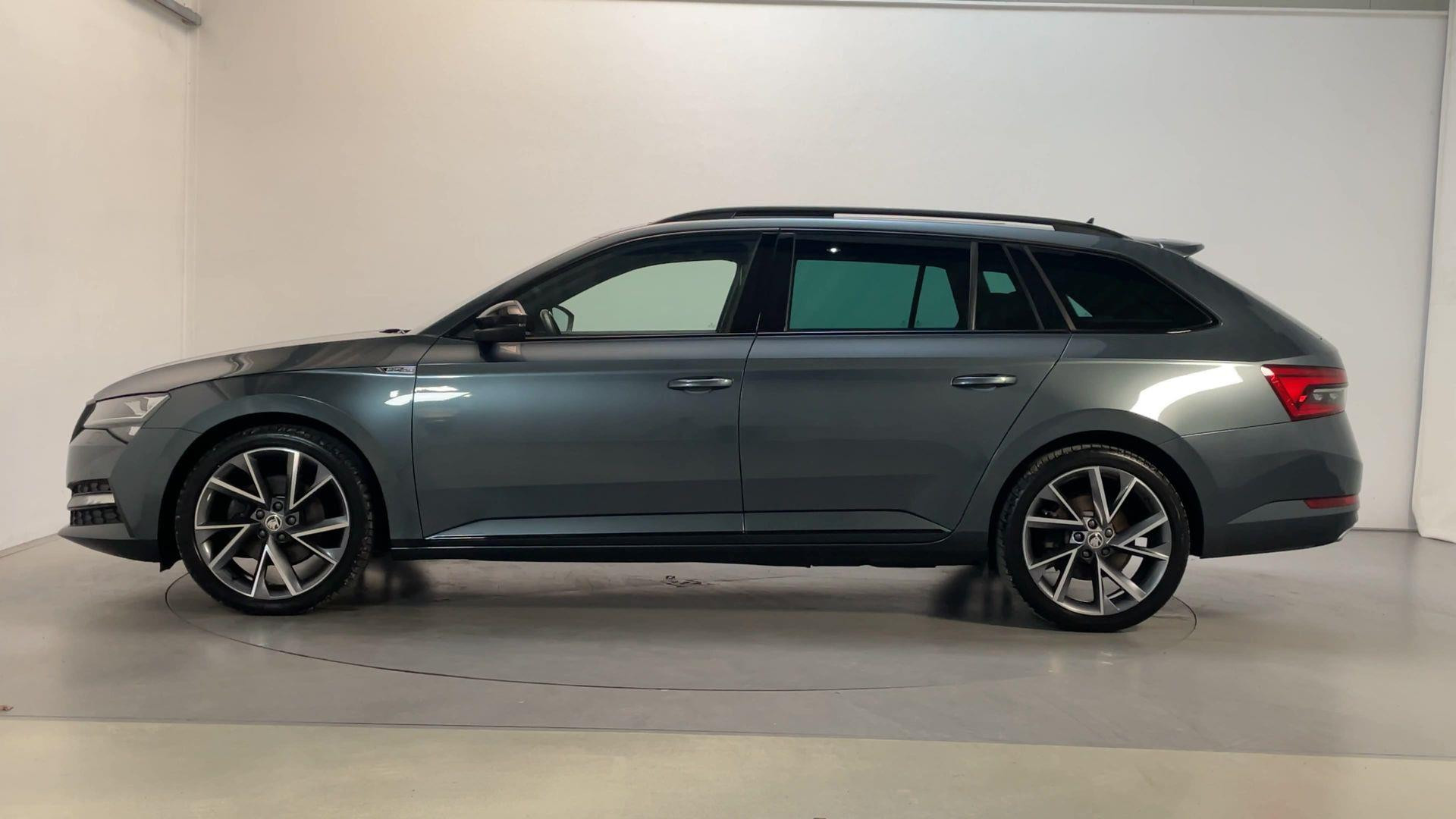 Hoofdafbeelding Škoda Superb