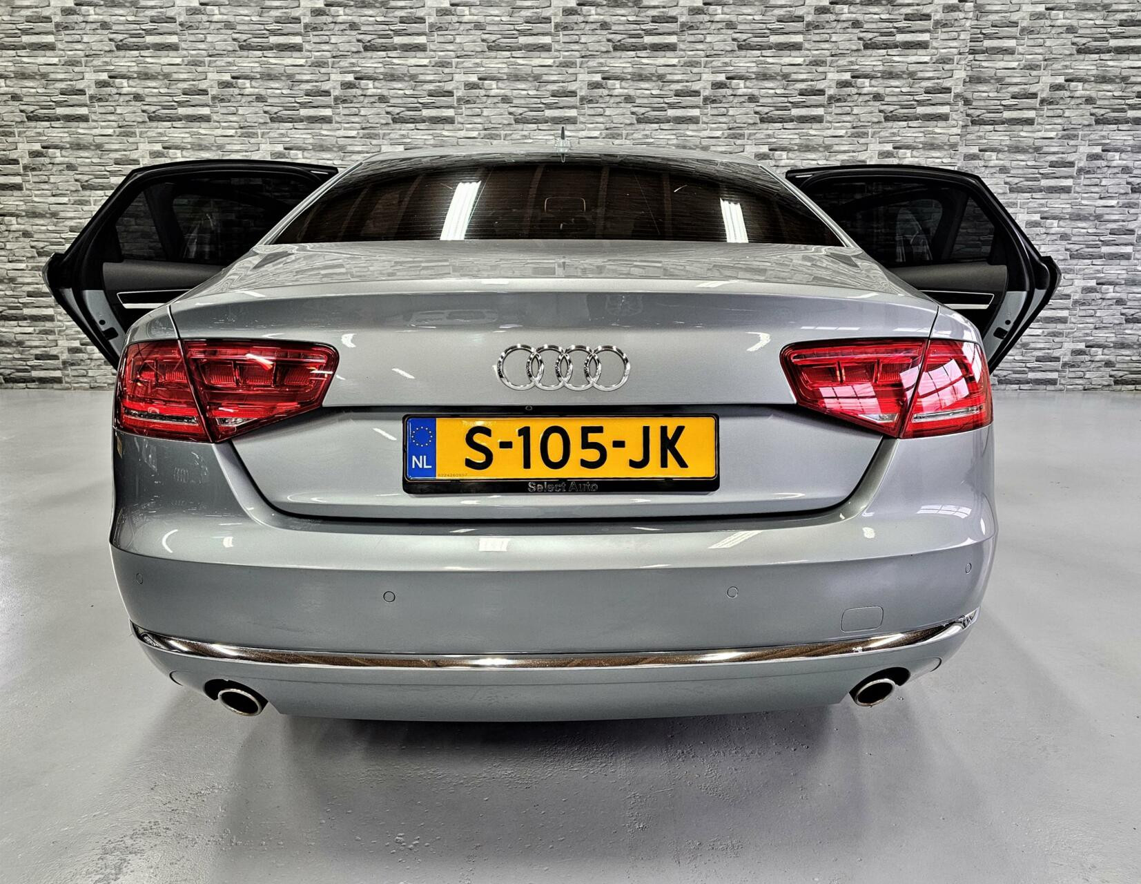 Hoofdafbeelding Audi A8