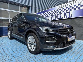 Volkswagen T-Roc 1.5 TSI SPORT ACC STOELVER. APPLE TREKHAAK