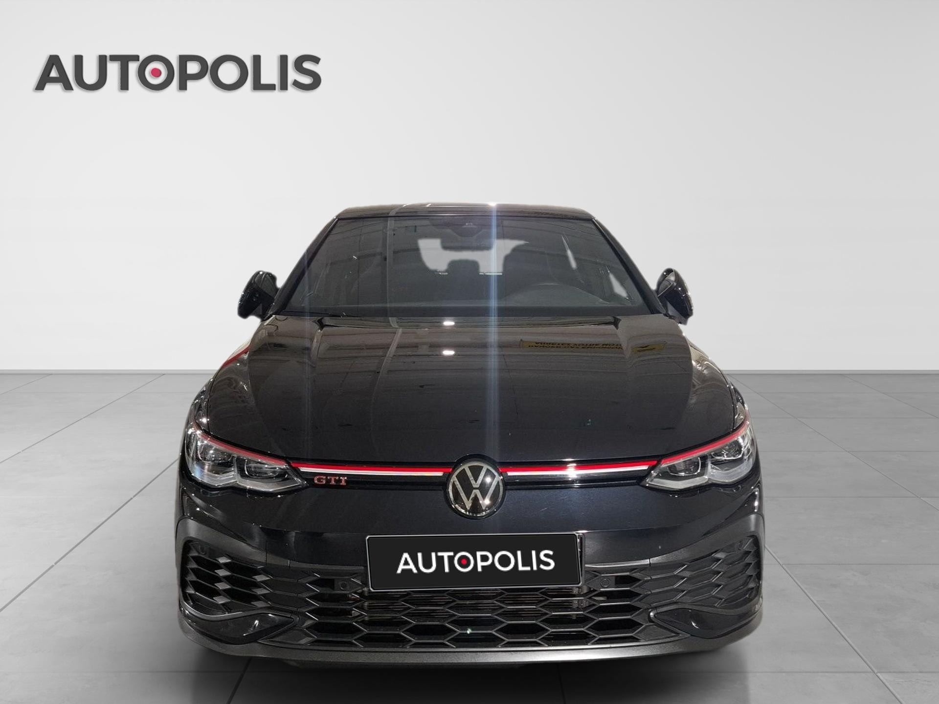 Volkswagen-Golf-image-13