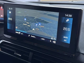 Peugeot 3008 Peugeot 3008 130PK ALLURE LEER I-COCKPIT LED CARPLAY EUROPA.NAVI ELEK.KLEP CAMERA ADAP.CRUISE ZWARTE HEMEL. 05/2024 ALLURE 2024 - afbeelding nr 4
