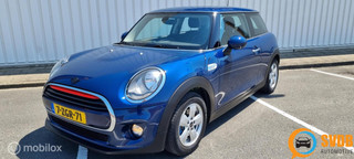 Mini Mini 1.5 Cooper Business 136pk/navigatie/clima/etc