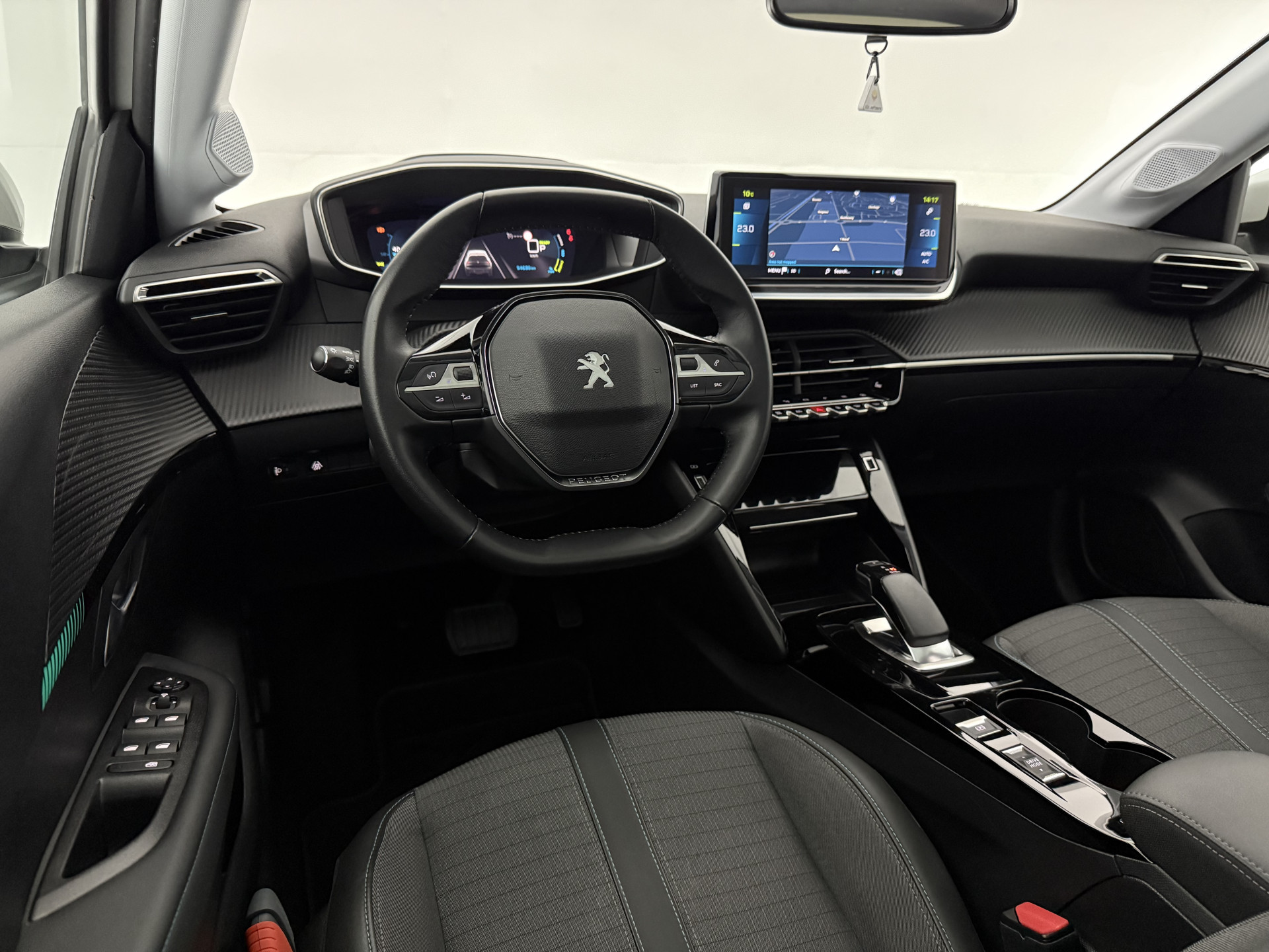 Hoofdafbeelding Peugeot e-208