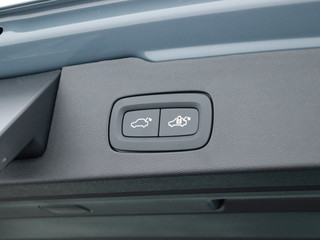 Volvo V60 Volvo V60 2.0 B3 Core | Adaptive Cruise | Navi | El. Achterklep - afbeelding nr 32