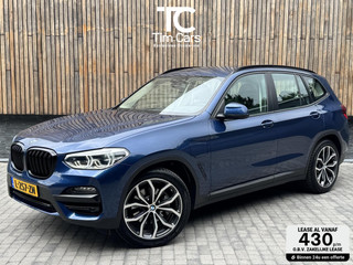 BMW X3 xDrive30e Automaat | Stoelverwarming | Leer | 20 inch lichtmetalen velgen | LED verlichting | Apple CarPlay | Cruise control | Climate control | Metallic lak | Parkeersensoren voor en achter