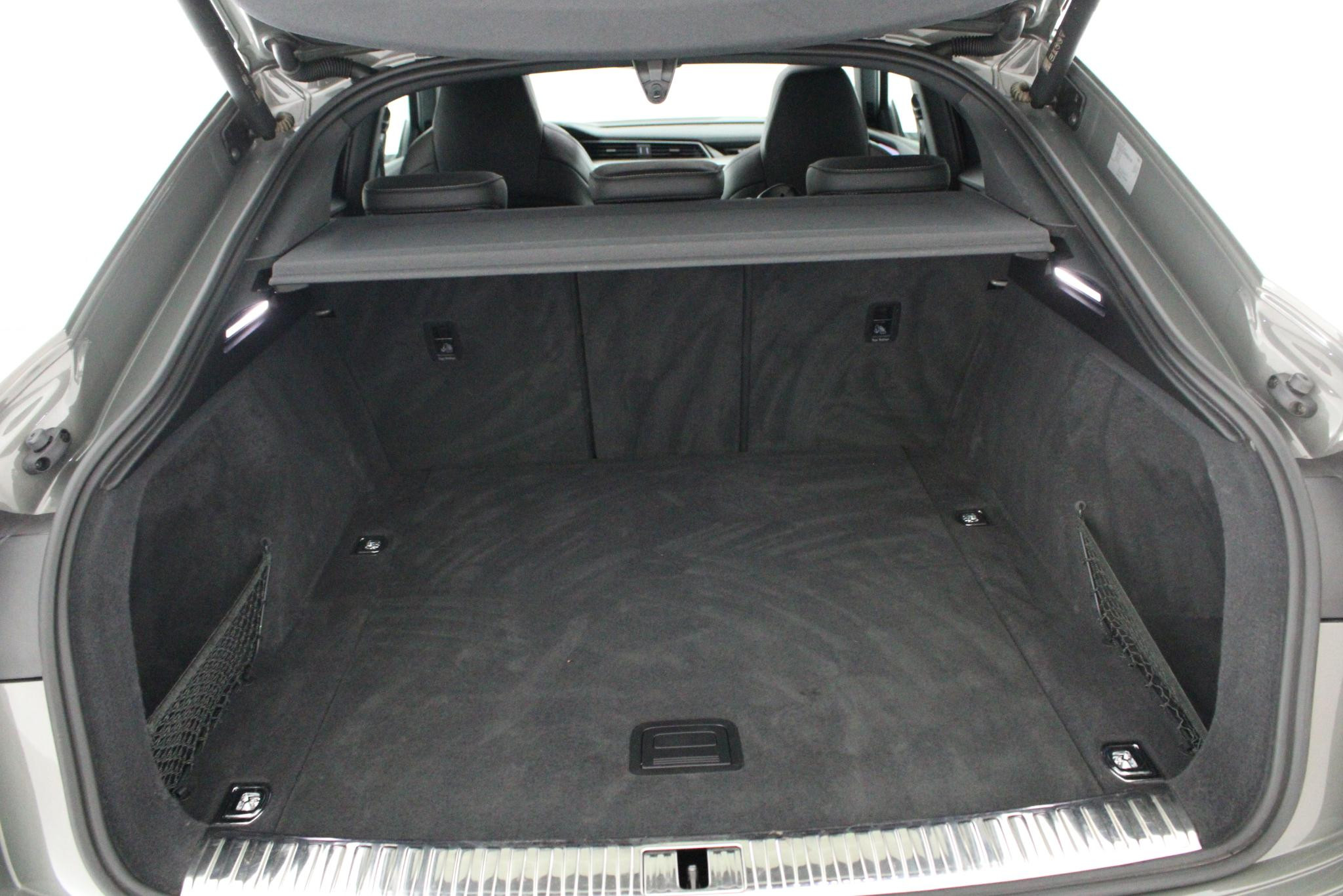 Hoofdafbeelding Audi Q8 Sportback e-tron