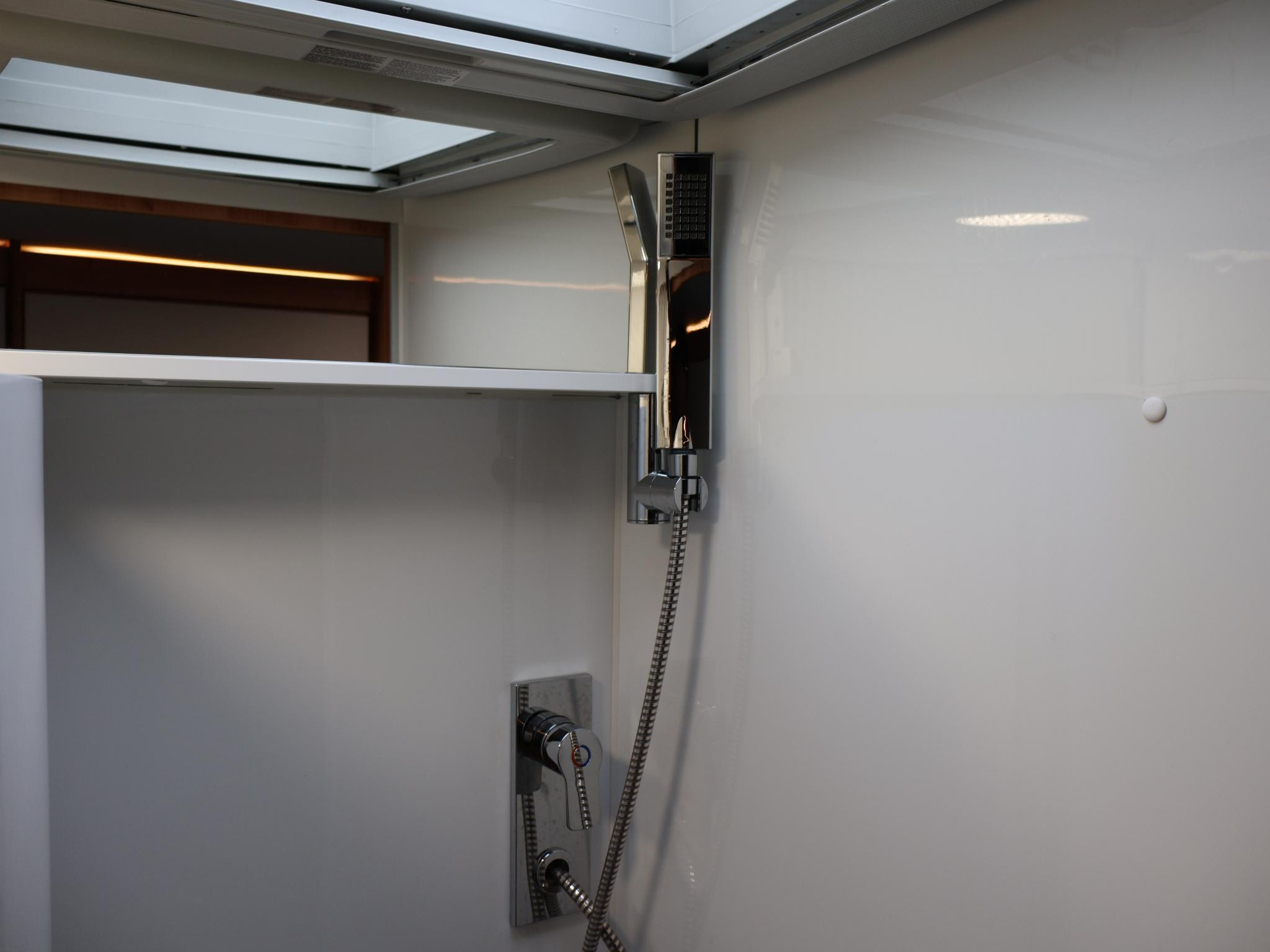 Hoofdafbeelding Pössl Summit 640