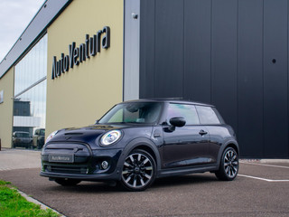 Mini Mini Electric Yours 33 kWh l Schuif-/kantel dak l Head-Up l Camera l Harman Kardon l Carplay l Black pack |