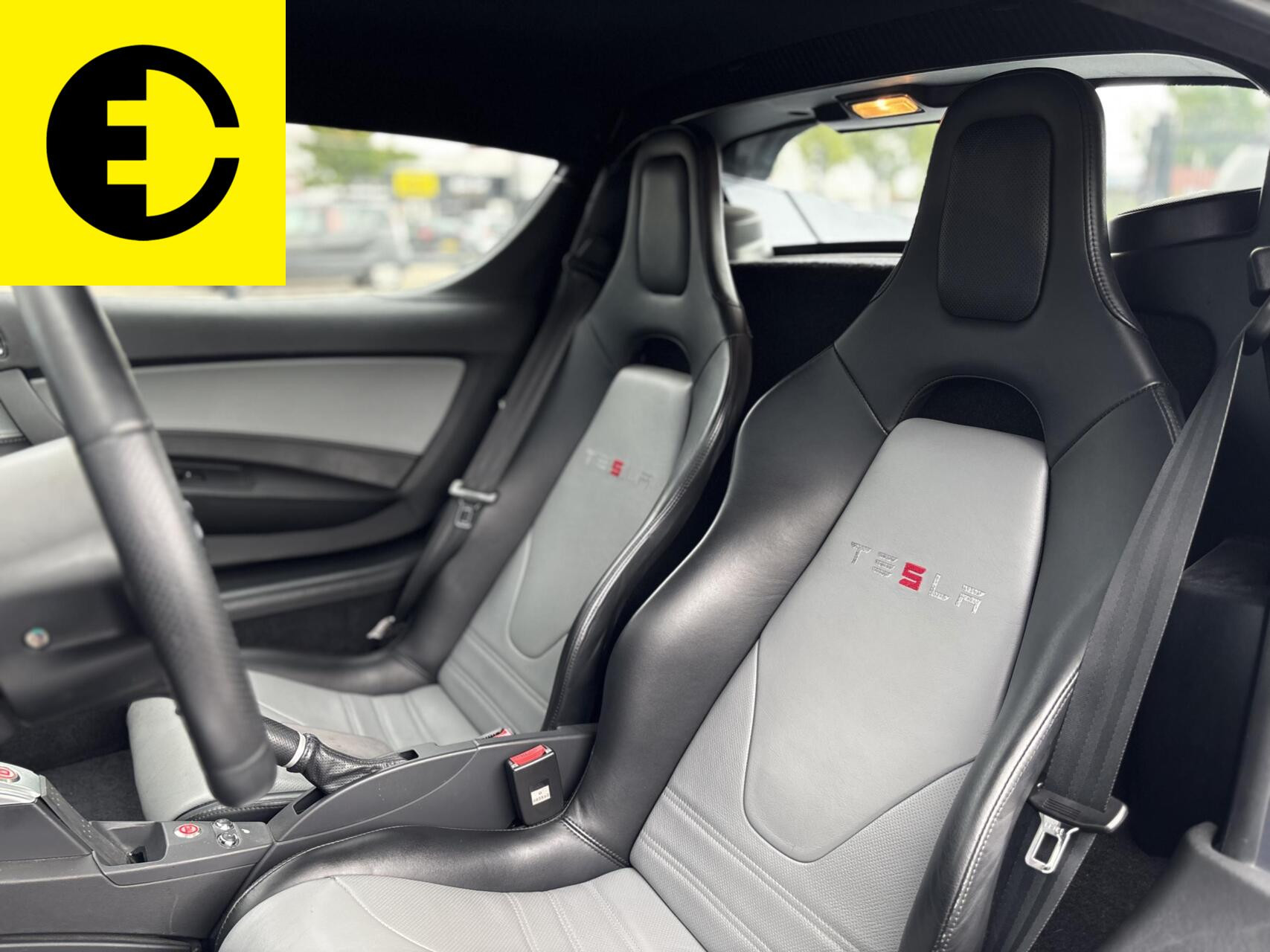 Hoofdafbeelding Tesla Roadster