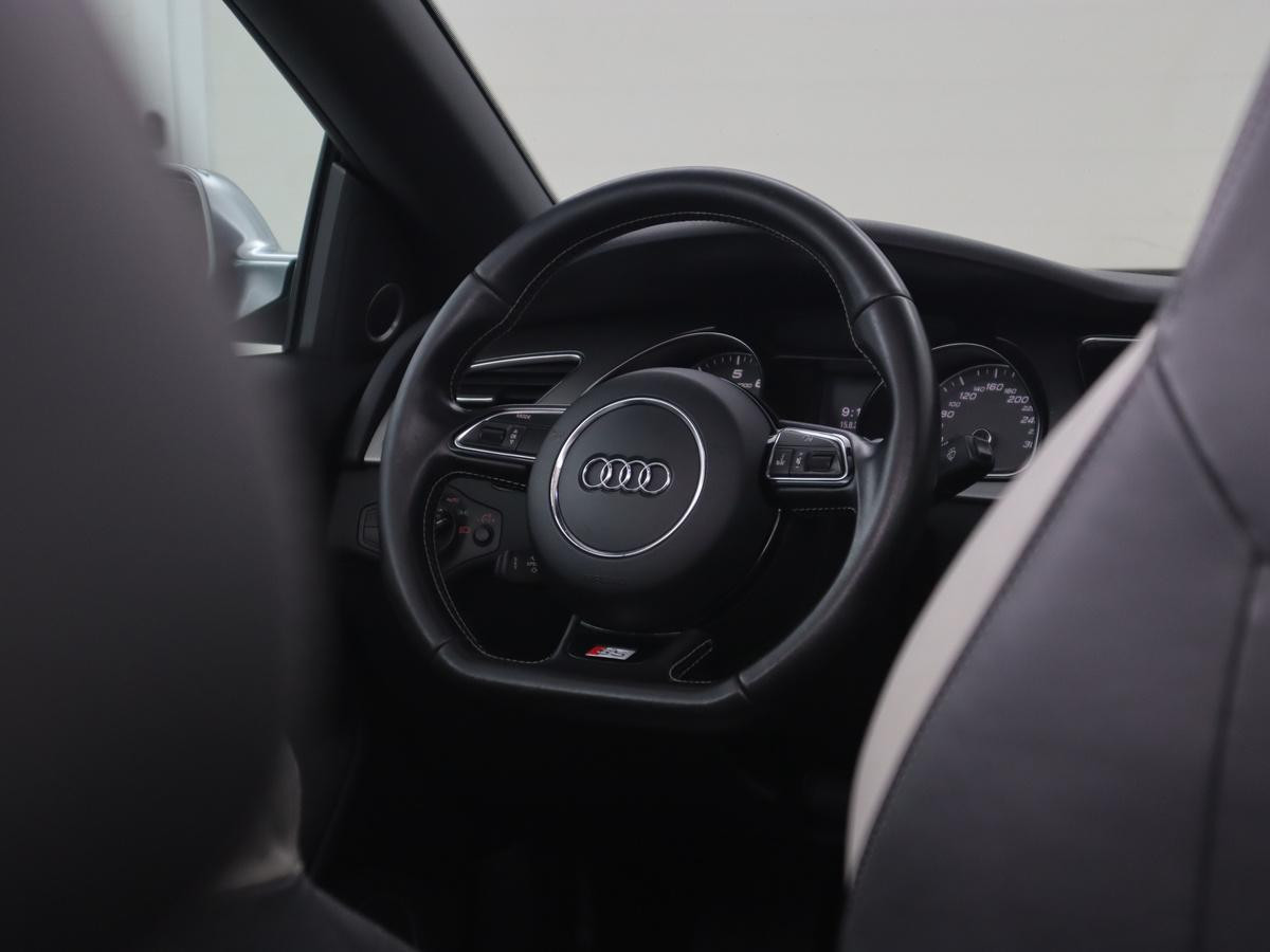 Hoofdafbeelding Audi S5