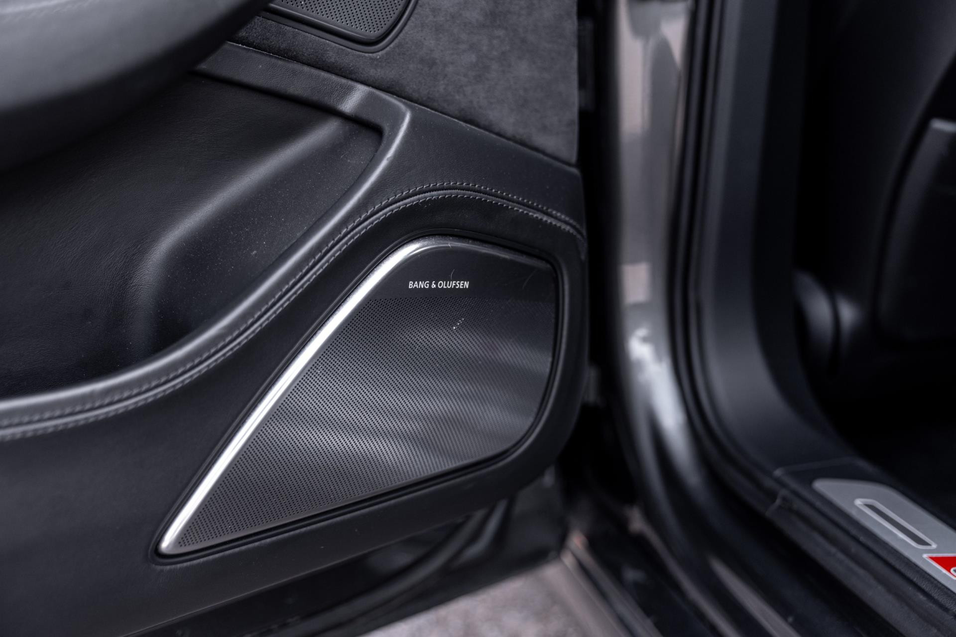 Hoofdafbeelding Audi S8