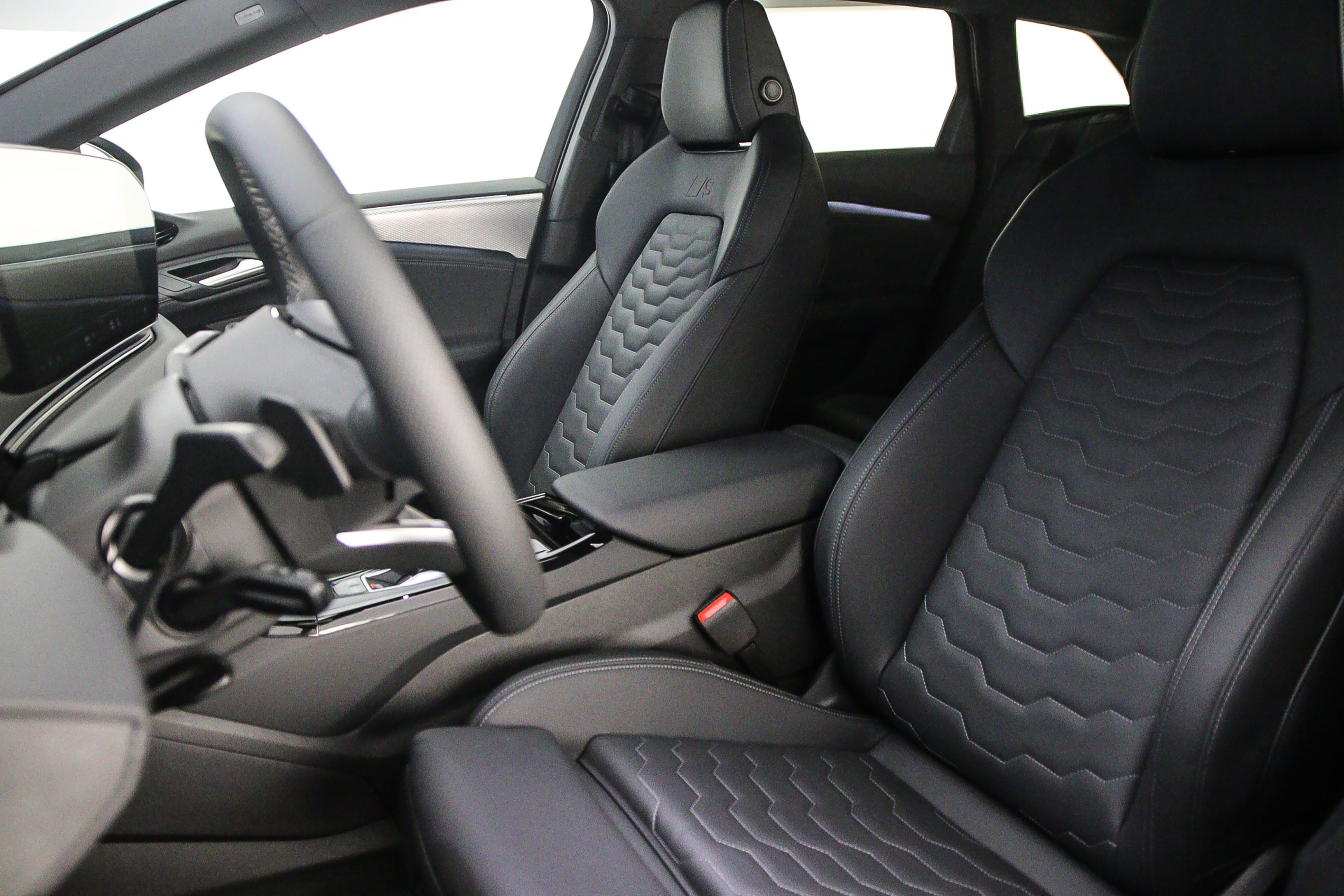 Hoofdafbeelding Audi A6 Avant e-tron