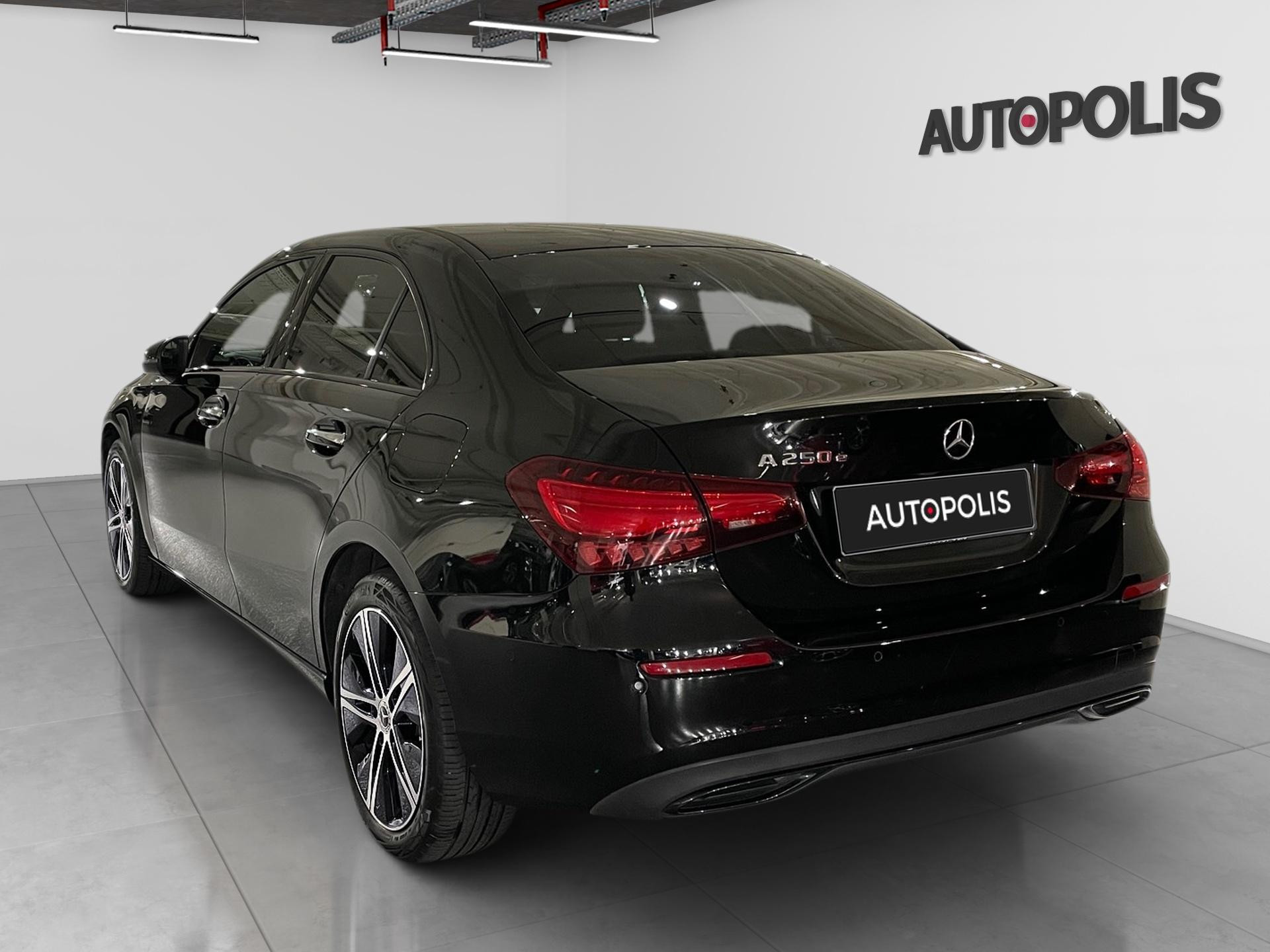 Mercedes-Benz-Classe A-image-17