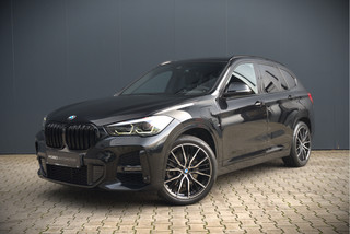 BMW X1 xDrive25e Executive M Sport | Stoelverwarming | Trekhaak | Parkeersensoren | Navigatie | Keyless | Cruise Control | LED | Climate Control | DAB | BTW |