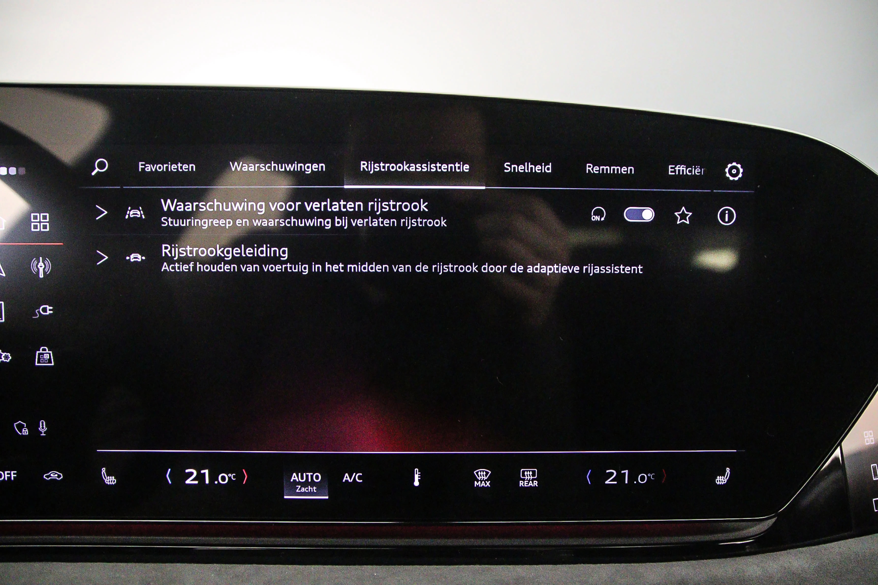 Hoofdafbeelding Audi A6 Avant e-tron