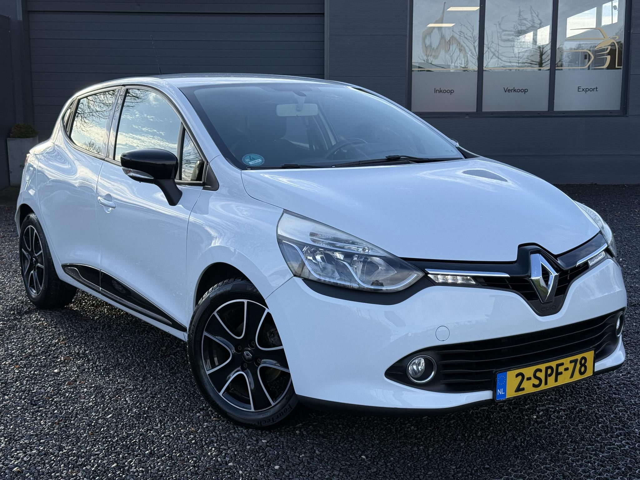 Hoofdafbeelding Renault Clio