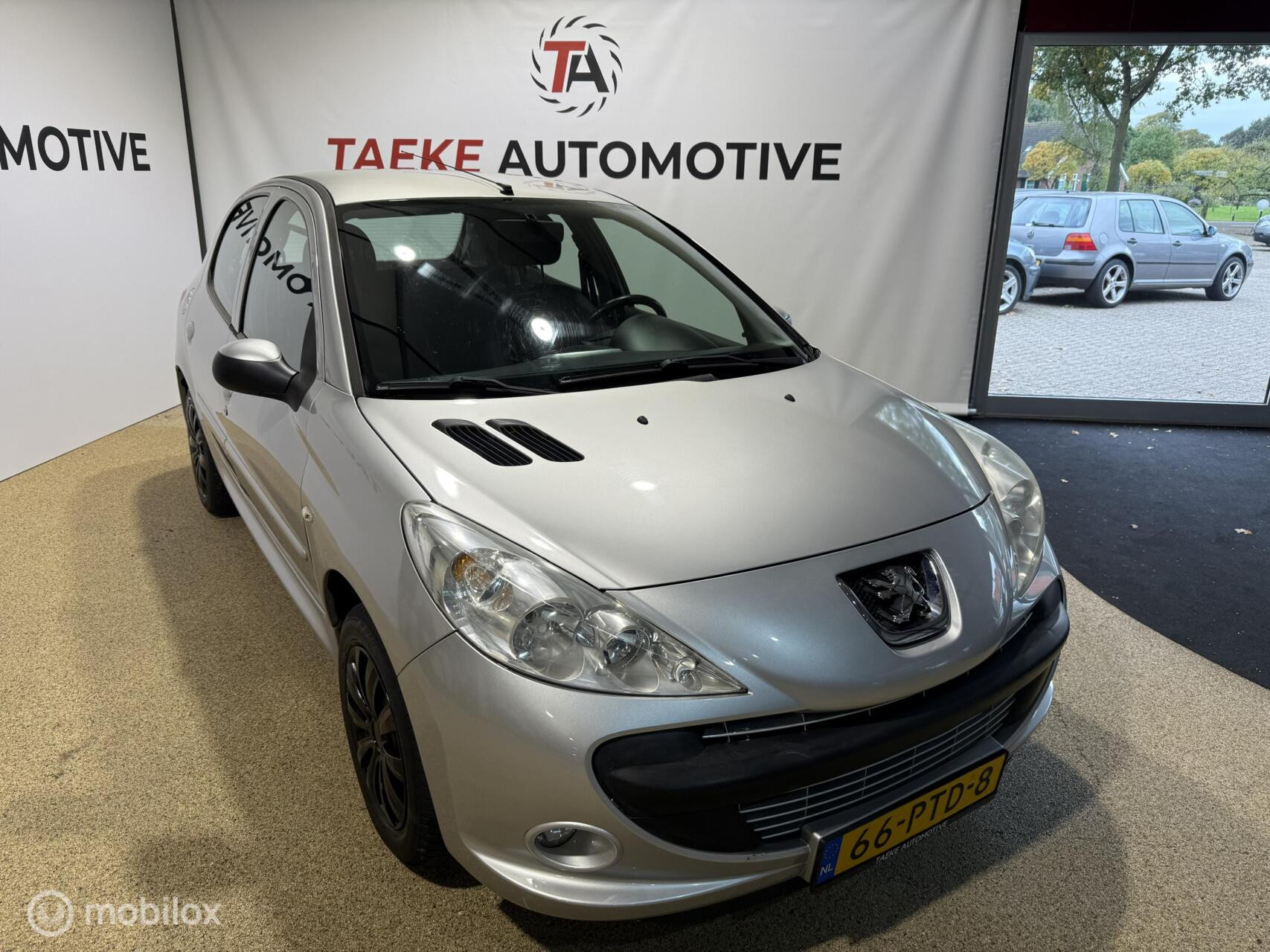 Hoofdafbeelding Peugeot 206