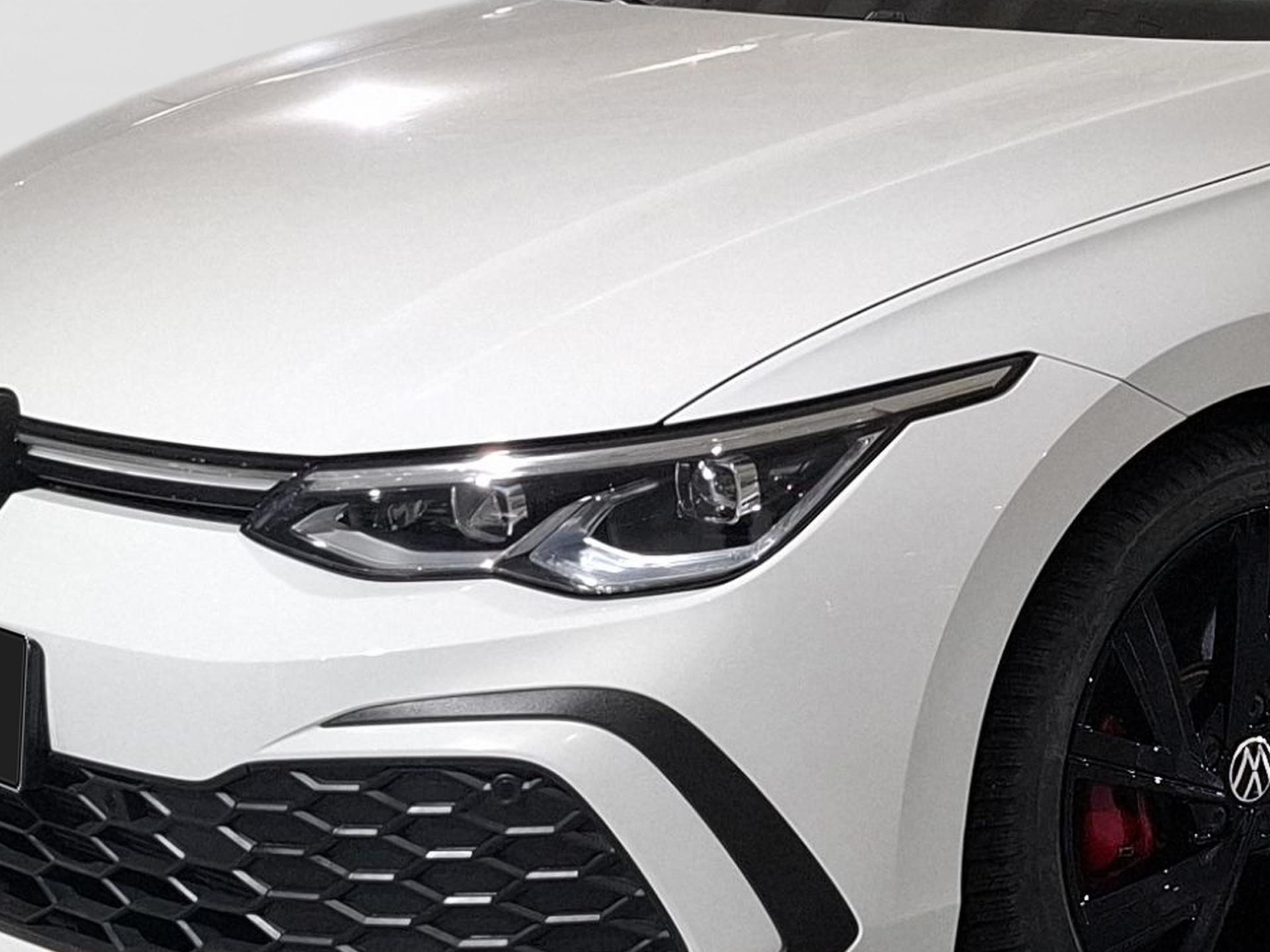 Volkswagen-Golf-image-20