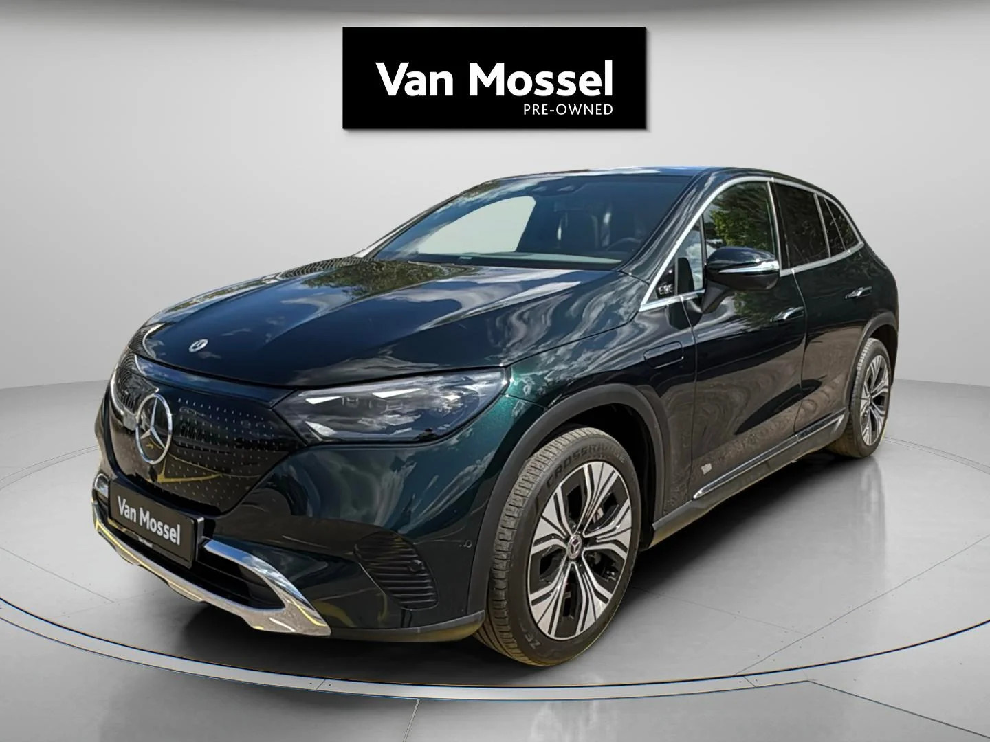 Mercedes-Benz-EQE-image-0