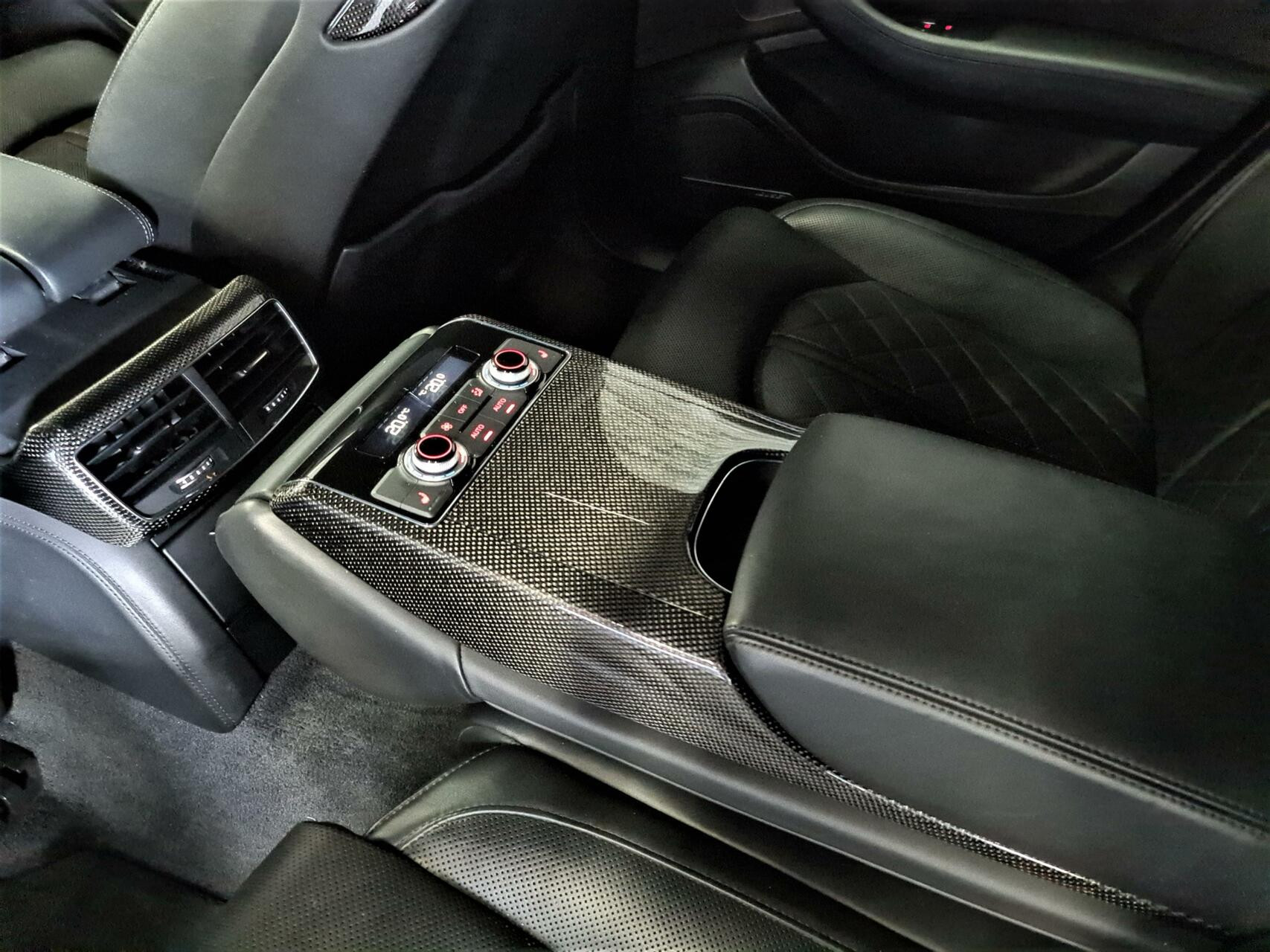 Hoofdafbeelding Audi S8