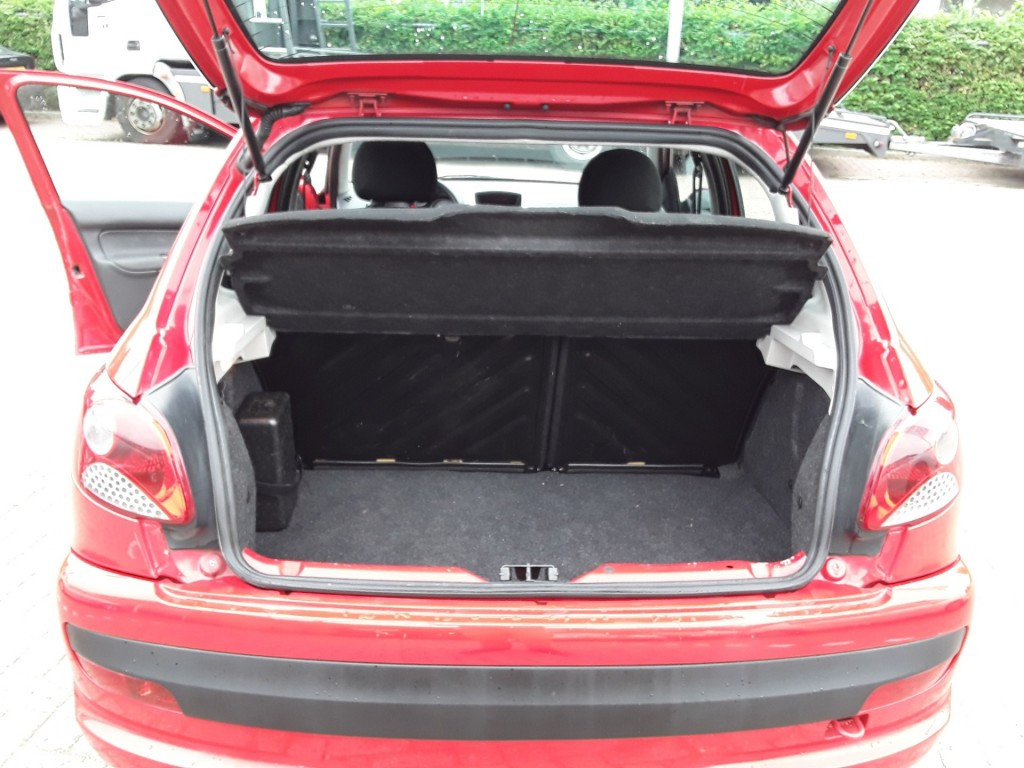 Hoofdafbeelding Peugeot 206+