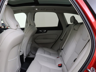 Volvo XC60 Volvo XC60 T6 AWD Plus Bright | Trekhaak | Panoramadak | Stoelventilatie | - afbeelding nr 9