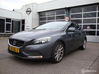 Volvo V40 1.6 T3 Momentum zeer nette en volledig onderhouden auto