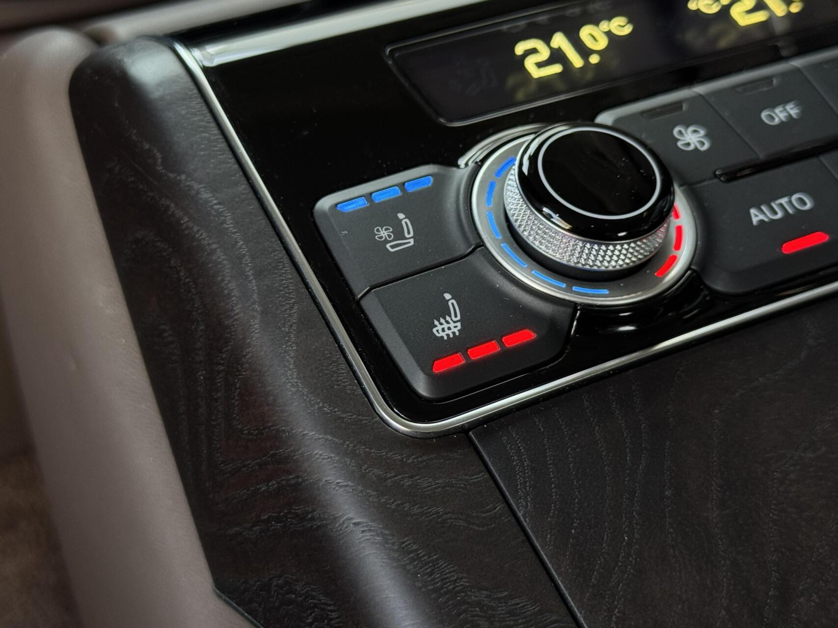 Hoofdafbeelding Audi S8