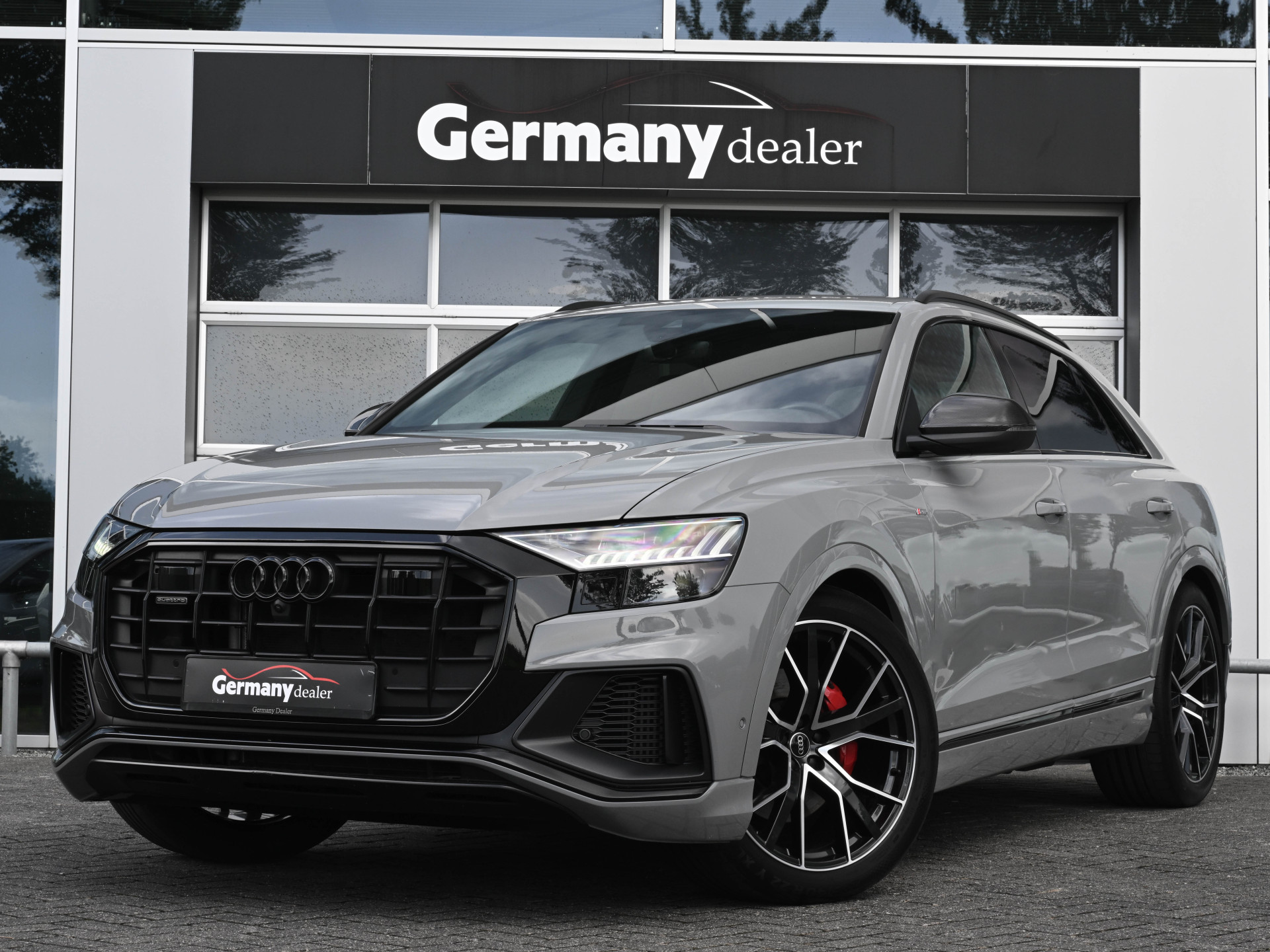 Hoofdafbeelding Audi Q8