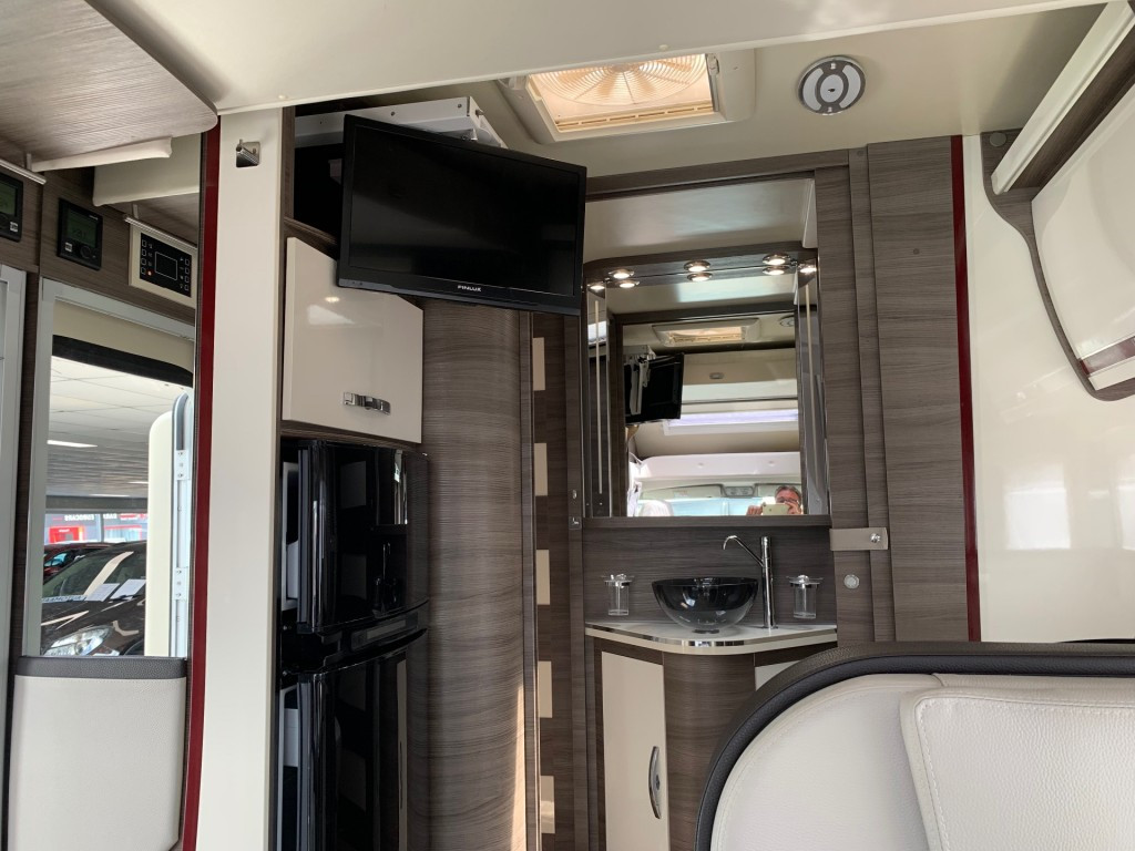 Hoofdafbeelding McLouis Carat 480g Queensbed Hefbed