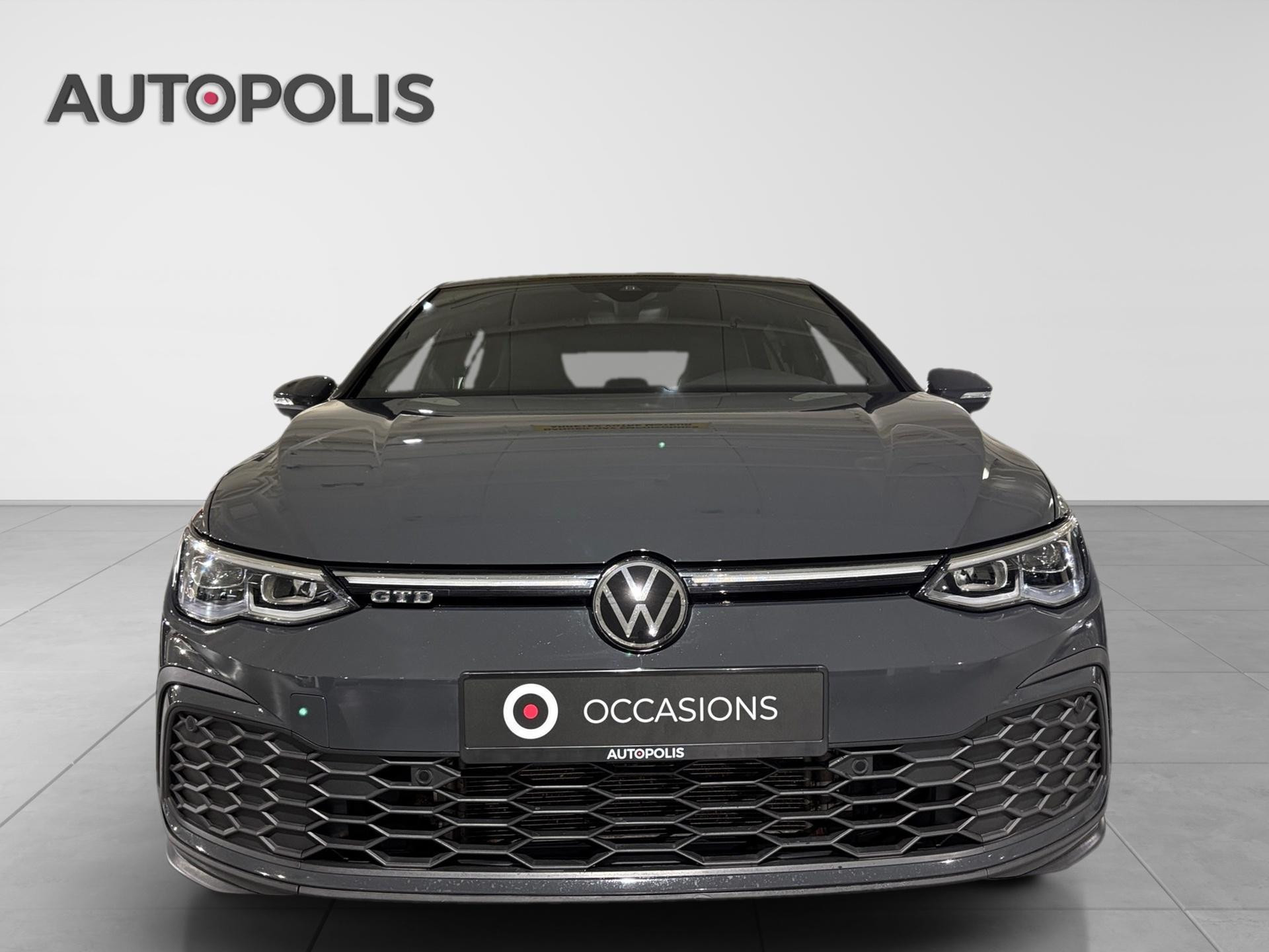 Volkswagen-Golf-image-13