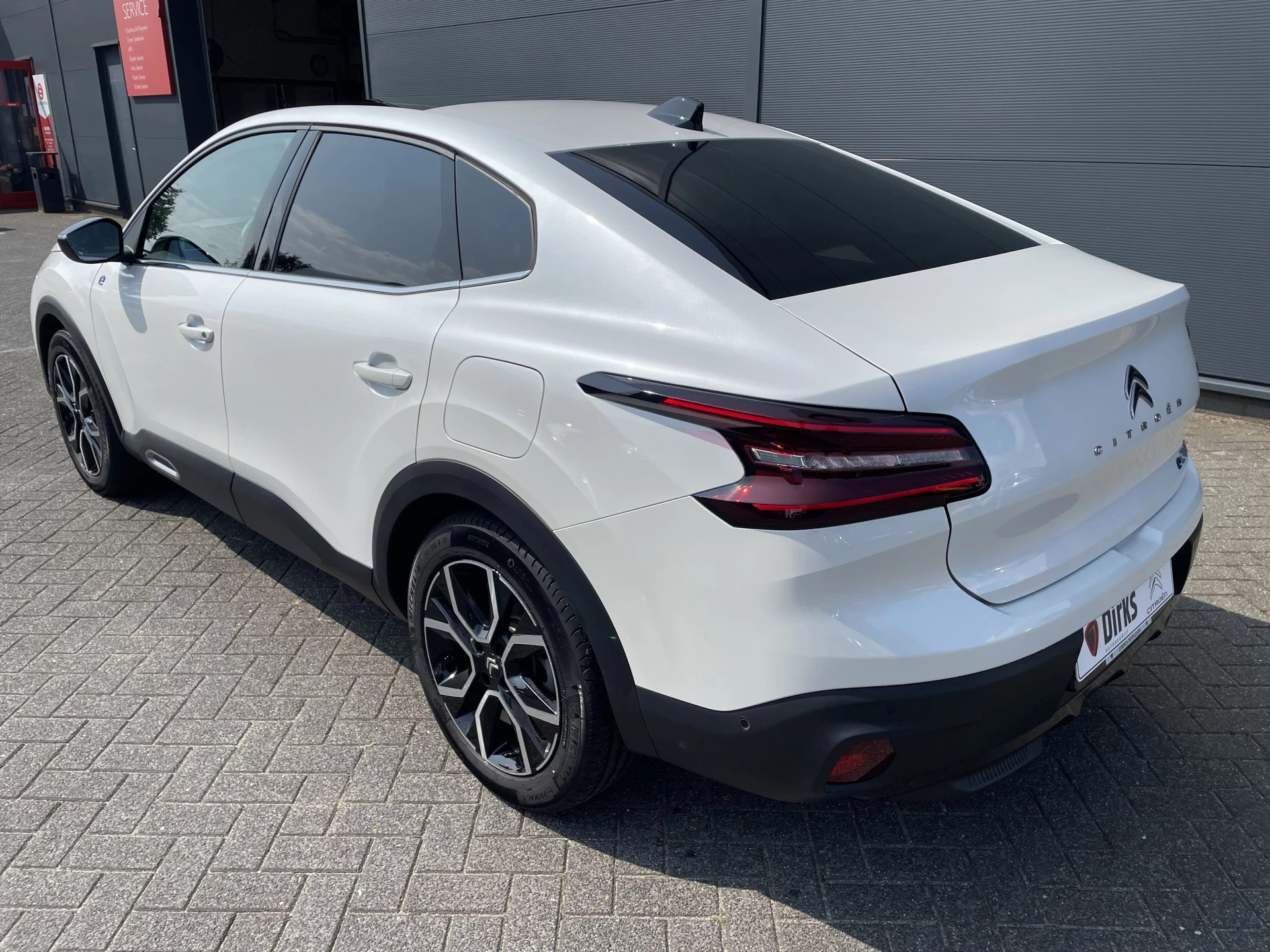 Hoofdafbeelding Citroën ë-C4 X