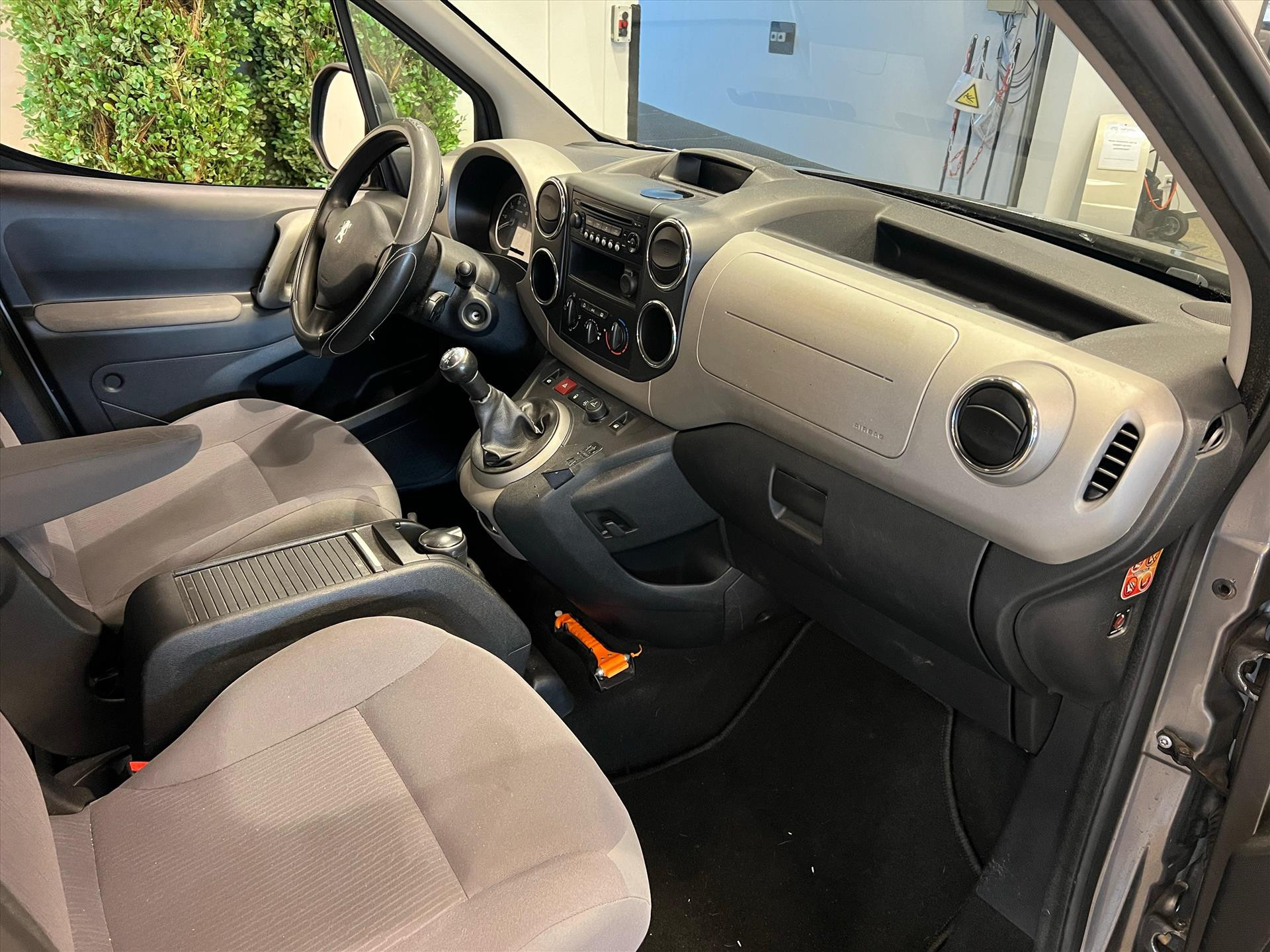 Hoofdafbeelding Peugeot Partner