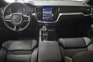 Volvo V60 Volvo V60 T6 350PK AWD PLUS DARK | HEICO spoiler | Trekhaak | Styling pack - afbeelding nr 4