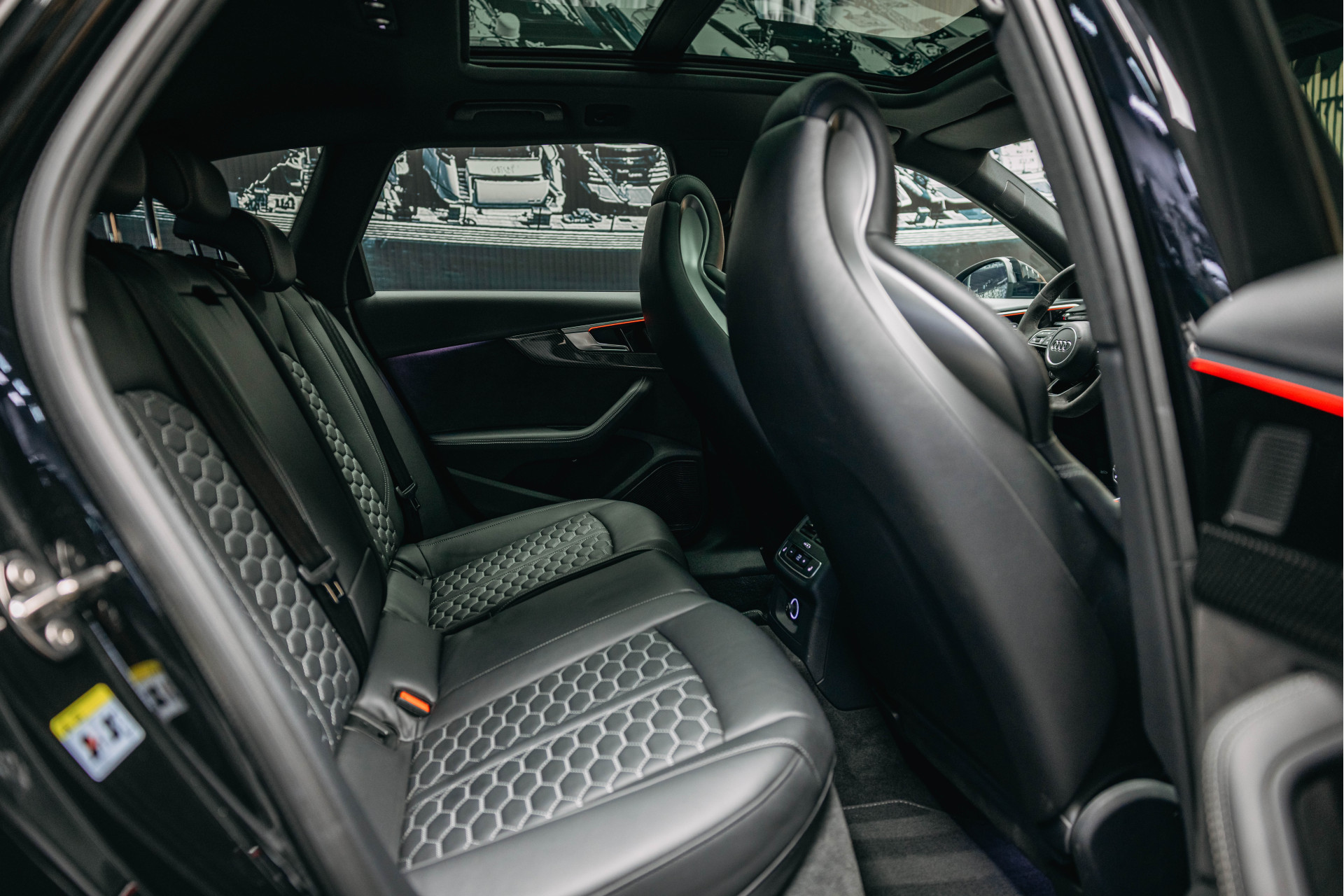 Hoofdafbeelding Audi RS4