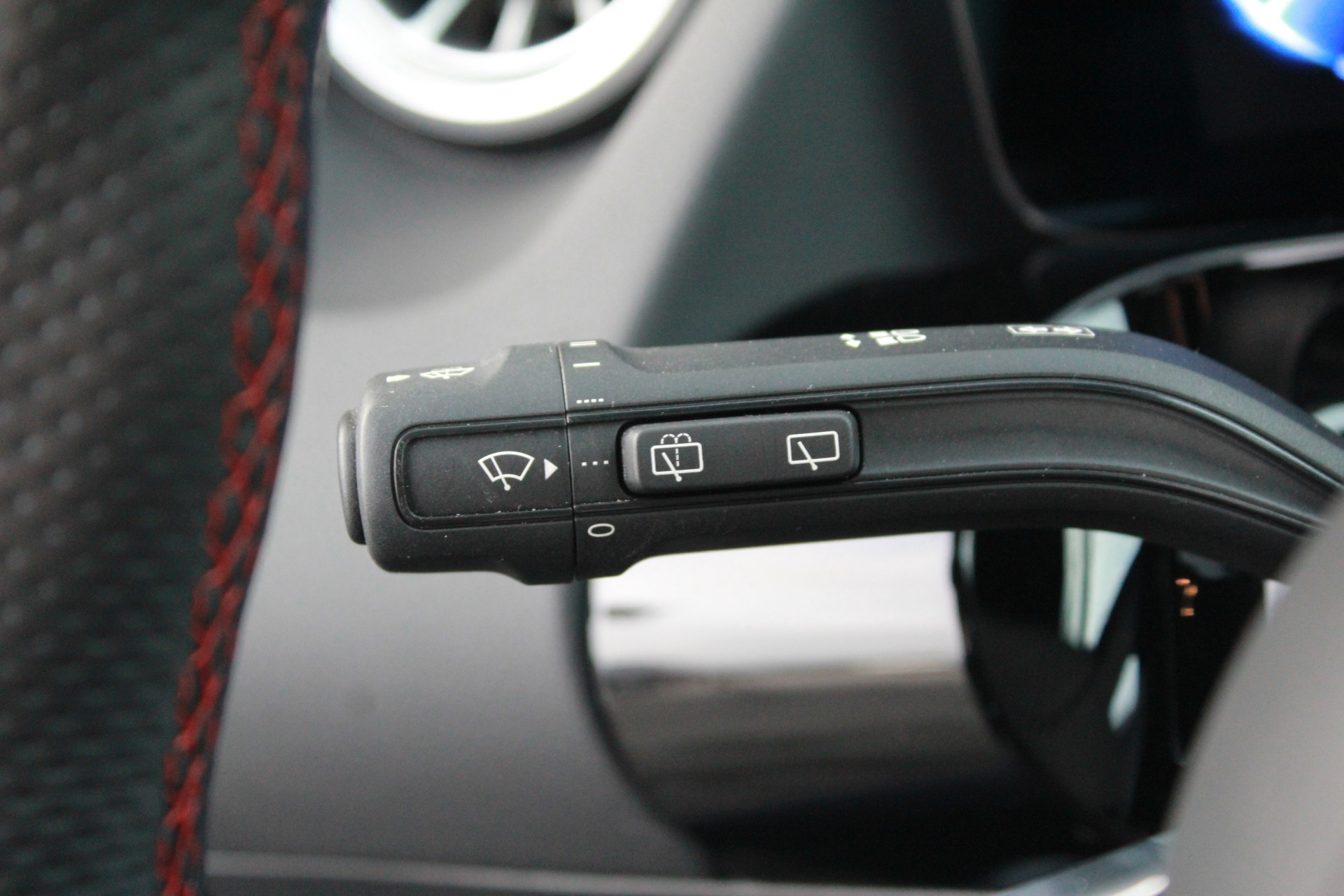 Hoofdafbeelding Mercedes-Benz EQA