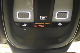 Volvo V60 Volvo V60 T6 350PK AWD PLUS DARK | HEICO spoiler | Trekhaak | Styling pack - afbeelding nr 29