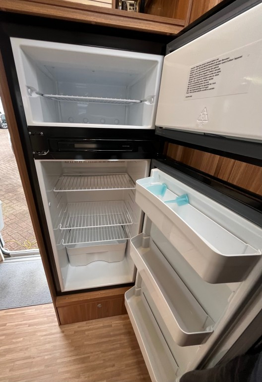 Hoofdafbeelding Carado T447 Lengtebedden Hefbed